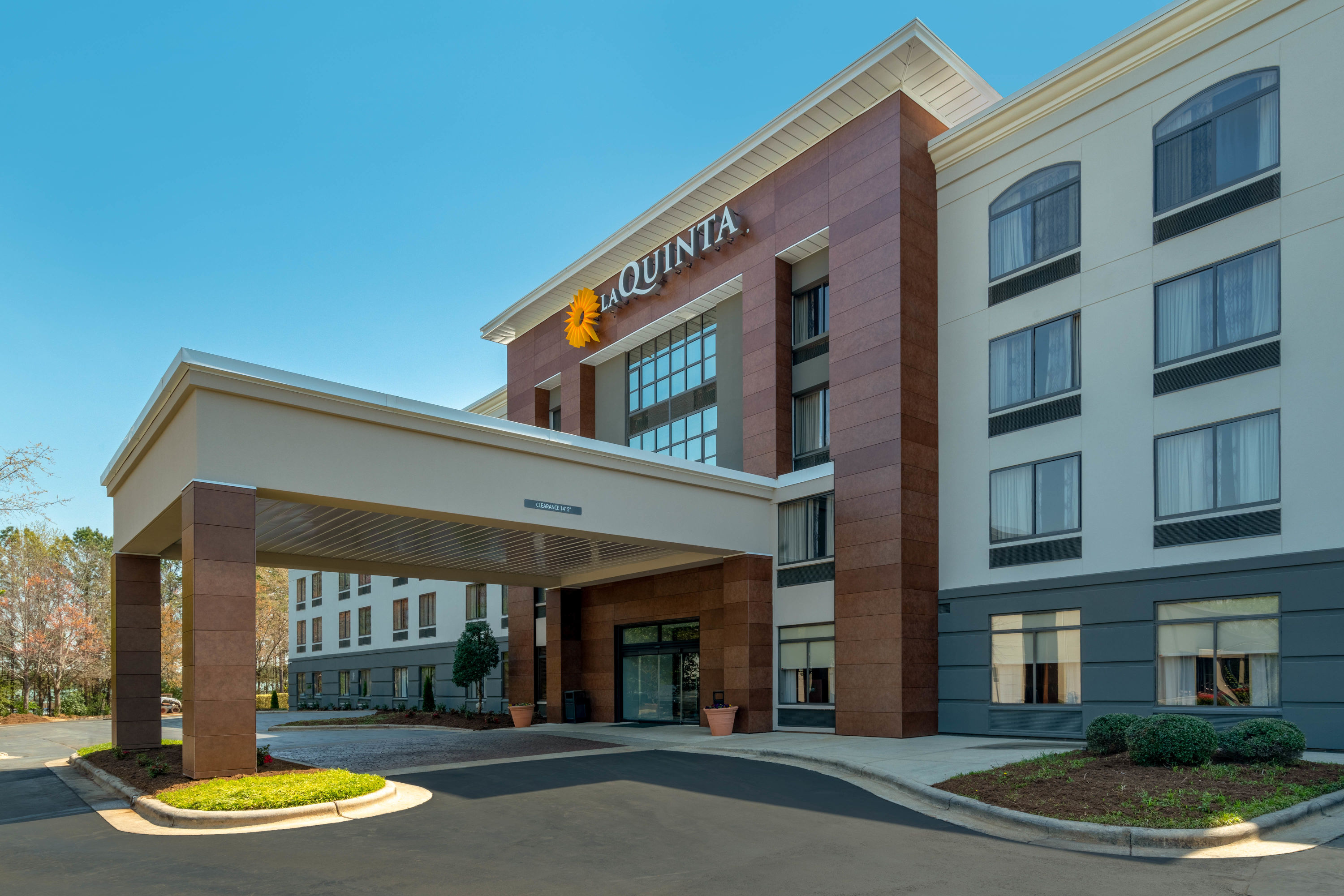 La Quinta Inn Suites By Wyndham Raleigh Downtown North Raleigh Nc Hotels