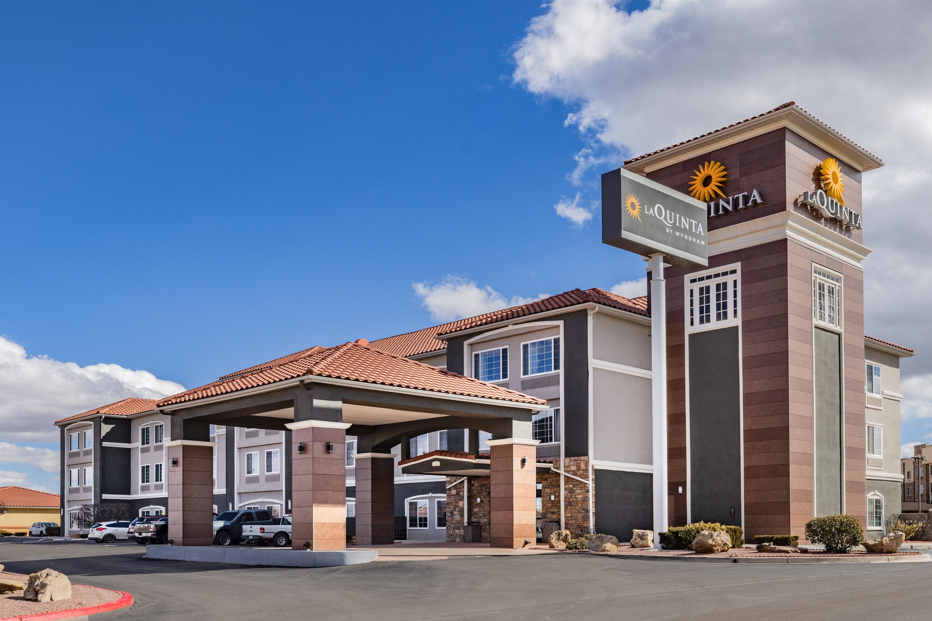 La Quinta Inn Suites by Wyndham Gallup Gallup NM Hotels