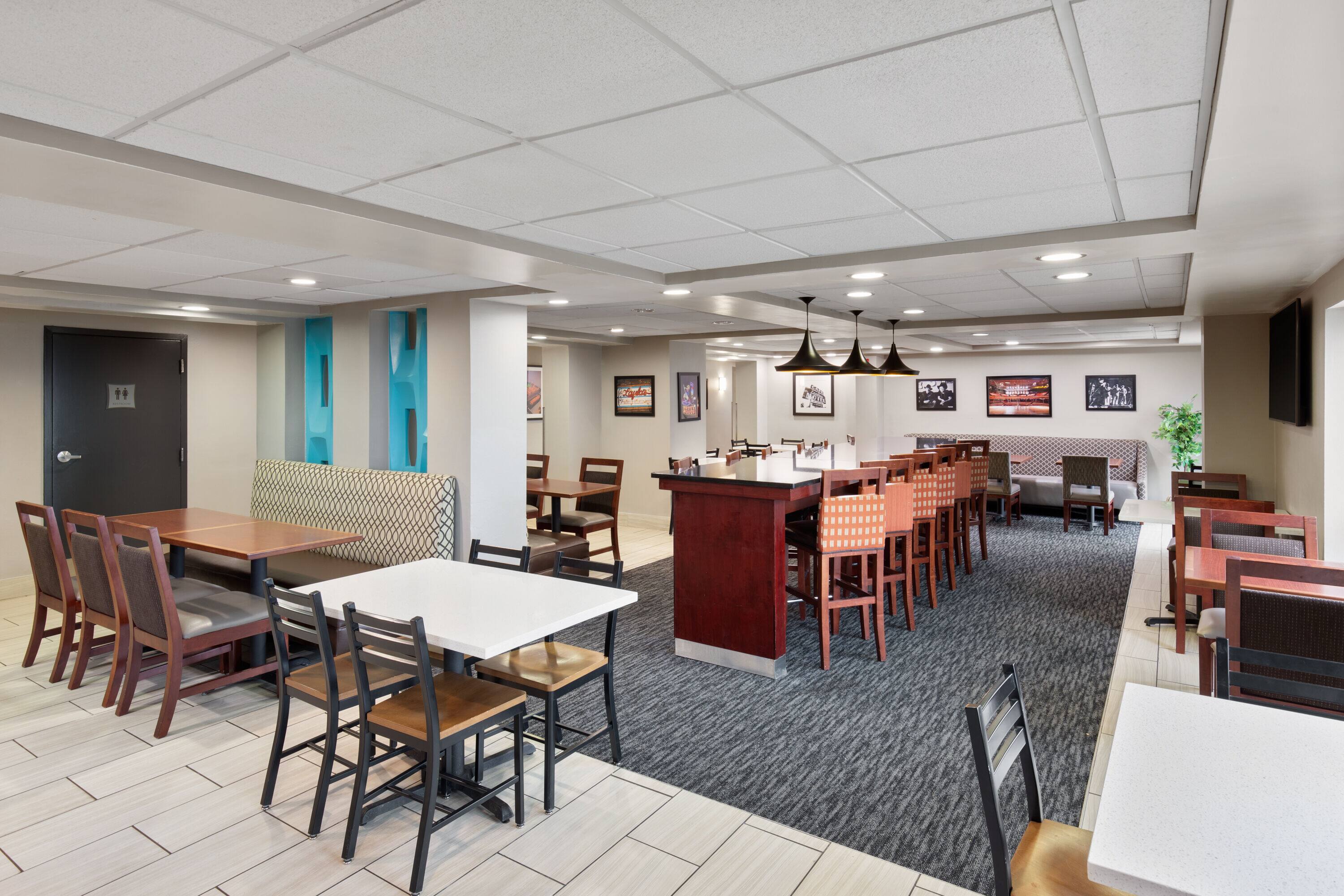 La Quinta Inn & Suites By Wyndham Goodlettsville - Nashville ...