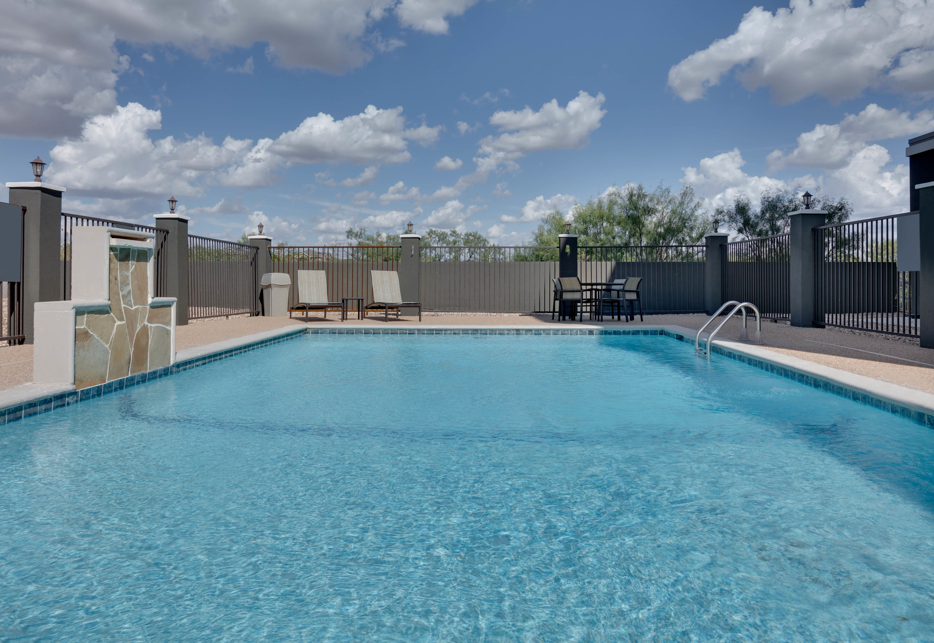 La Quinta Inn & Suites by Wyndham Big Spring Big Spring, TX Hotels