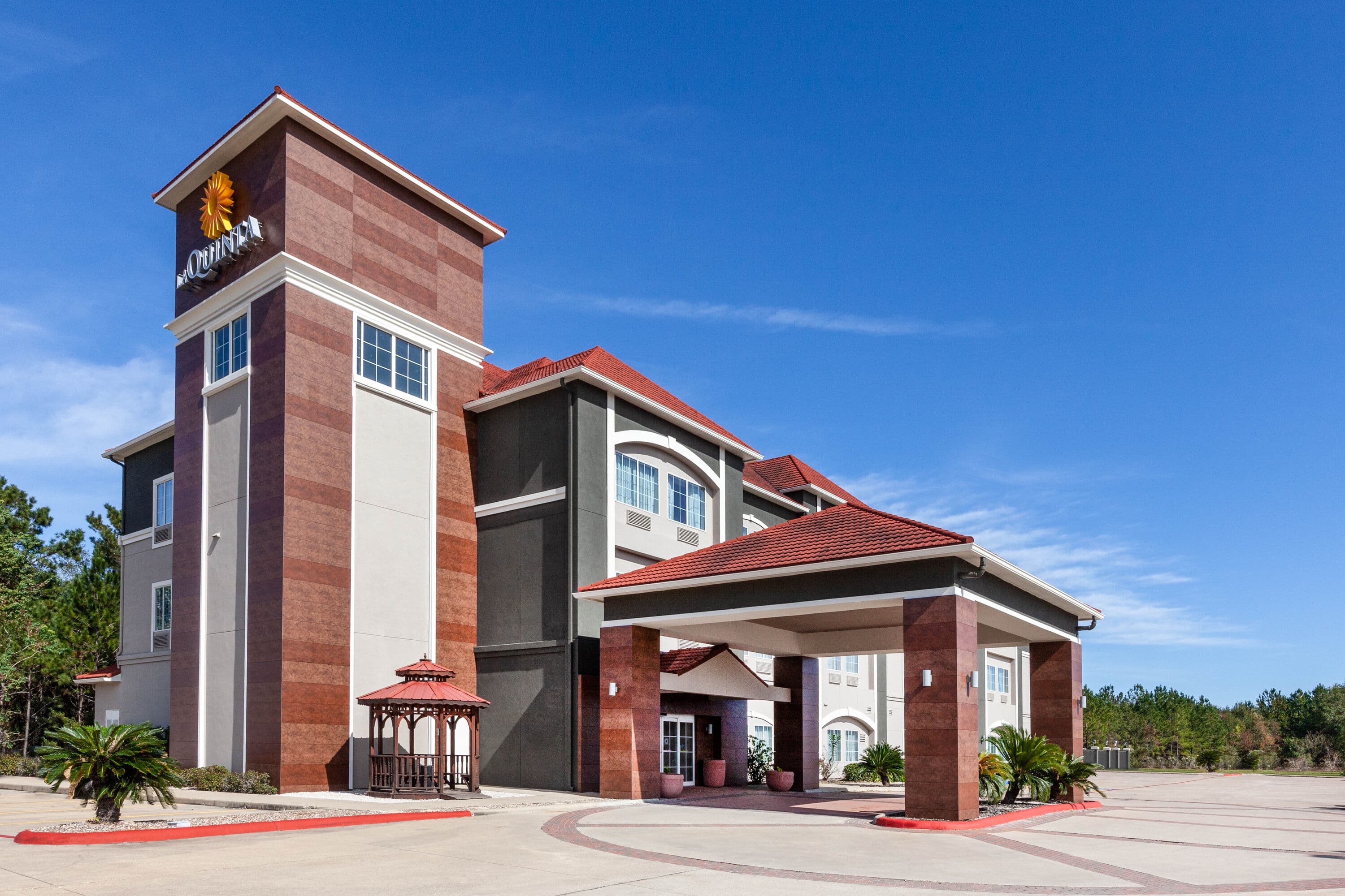 La Quinta Inn Suites by Wyndham Lumberton Lumberton TX Hotels