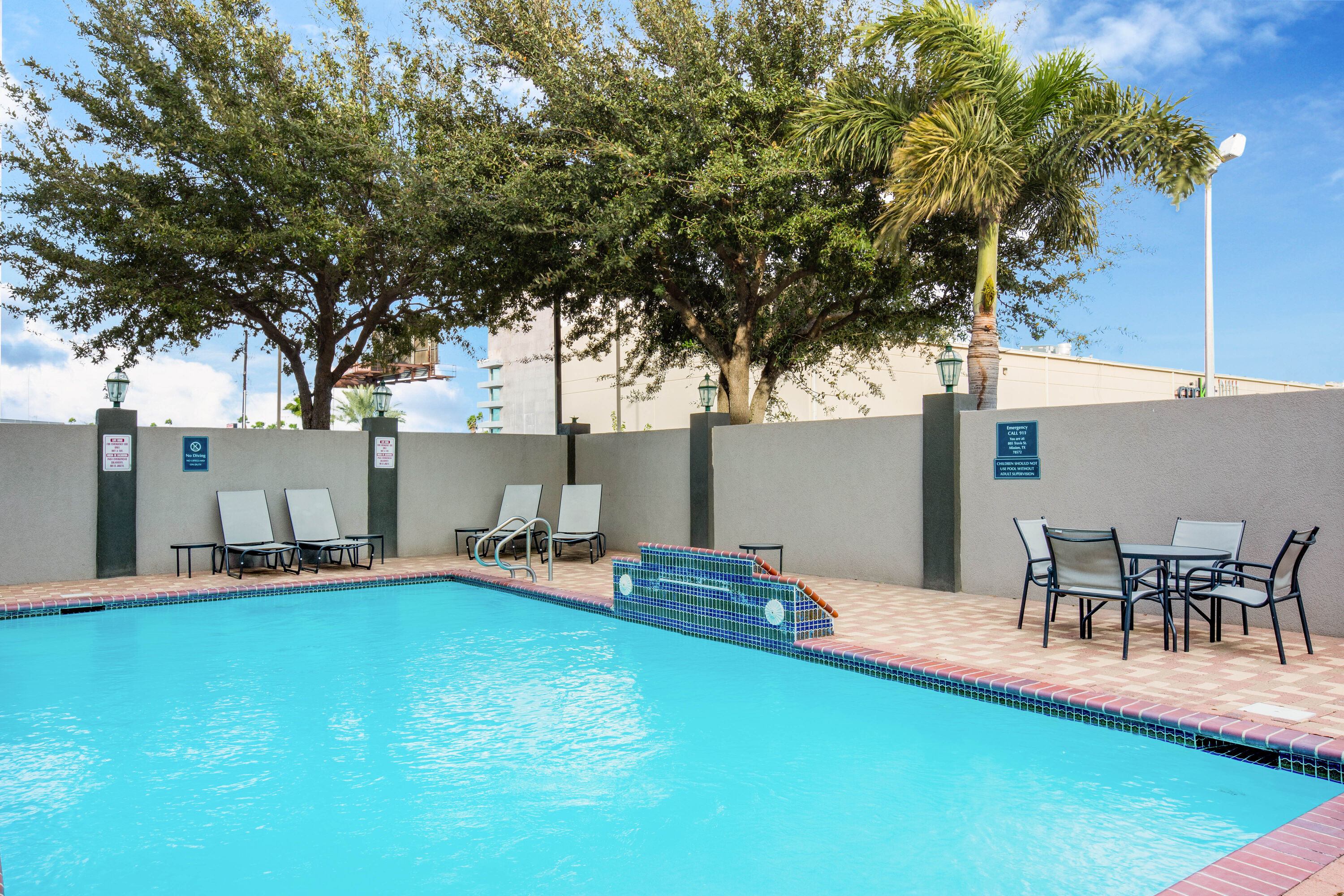 La Quinta by Wyndham Mission at West McAllen | Mission, TX Hotels