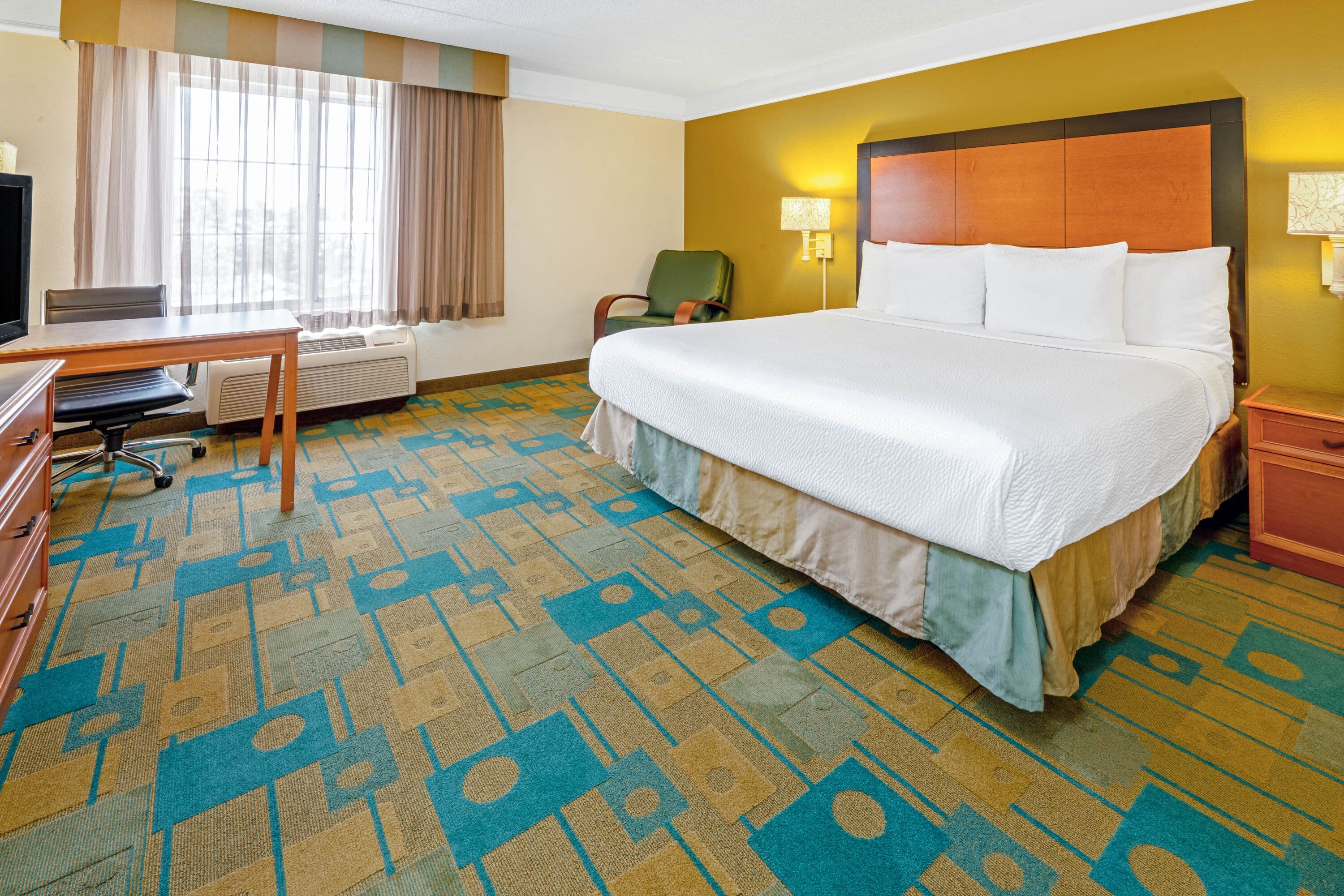 hotel with suites near salt lake city airport