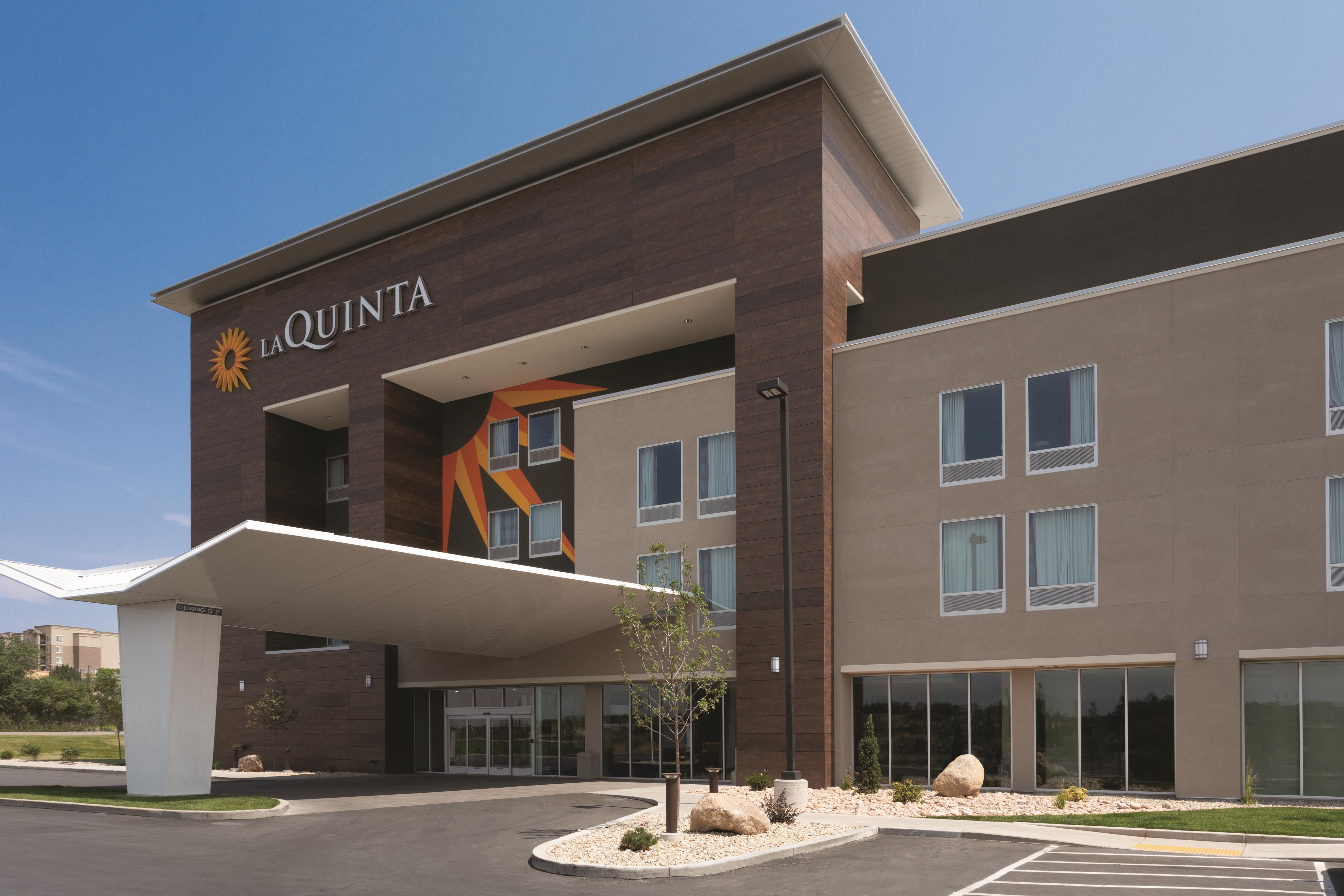 La Quinta Inn & Suites by Wyndham South Jordan South Jordan, UT Hotels