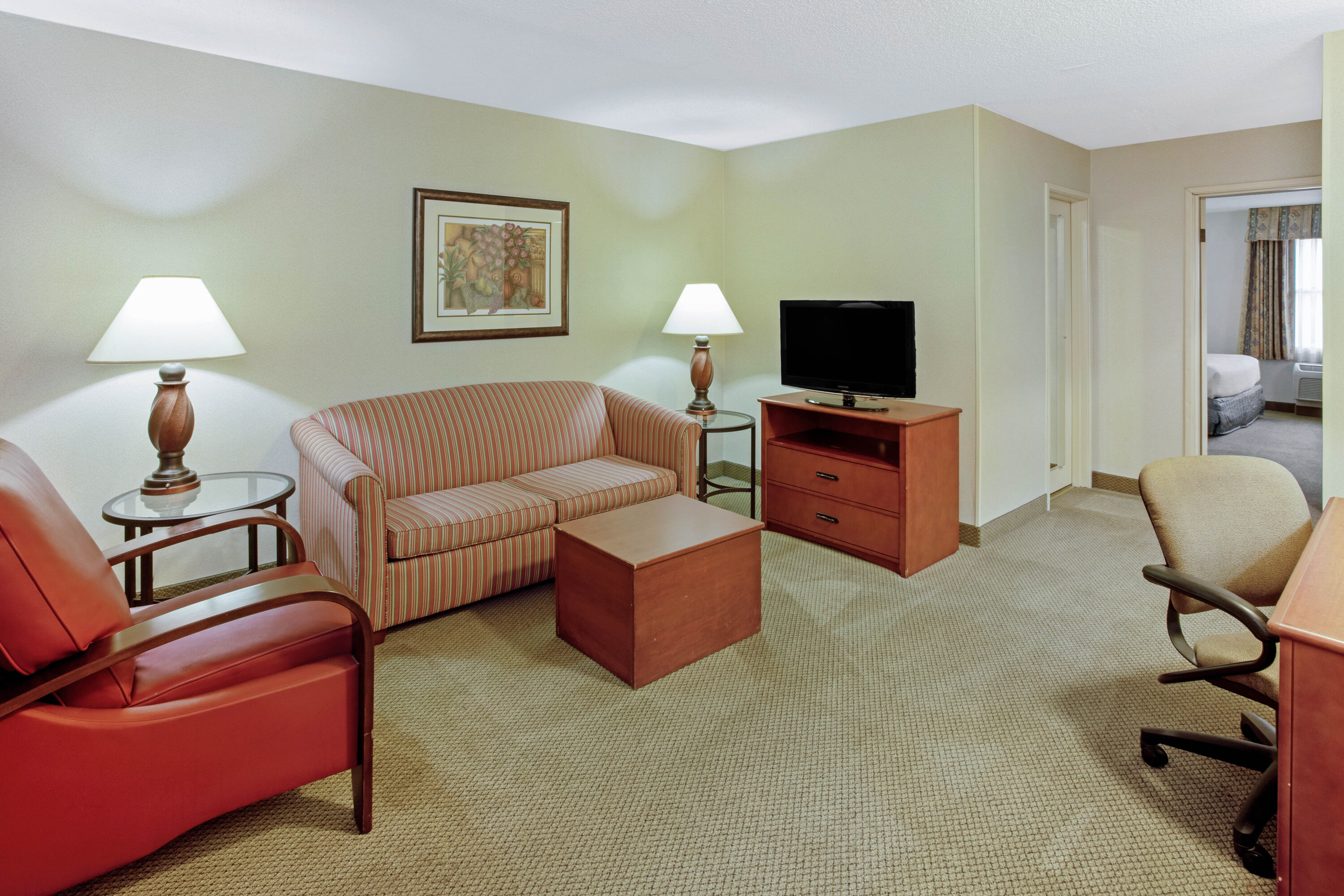 La Quinta Inn & Suites by Wyndham Appleton College Avenue | Appleton ...