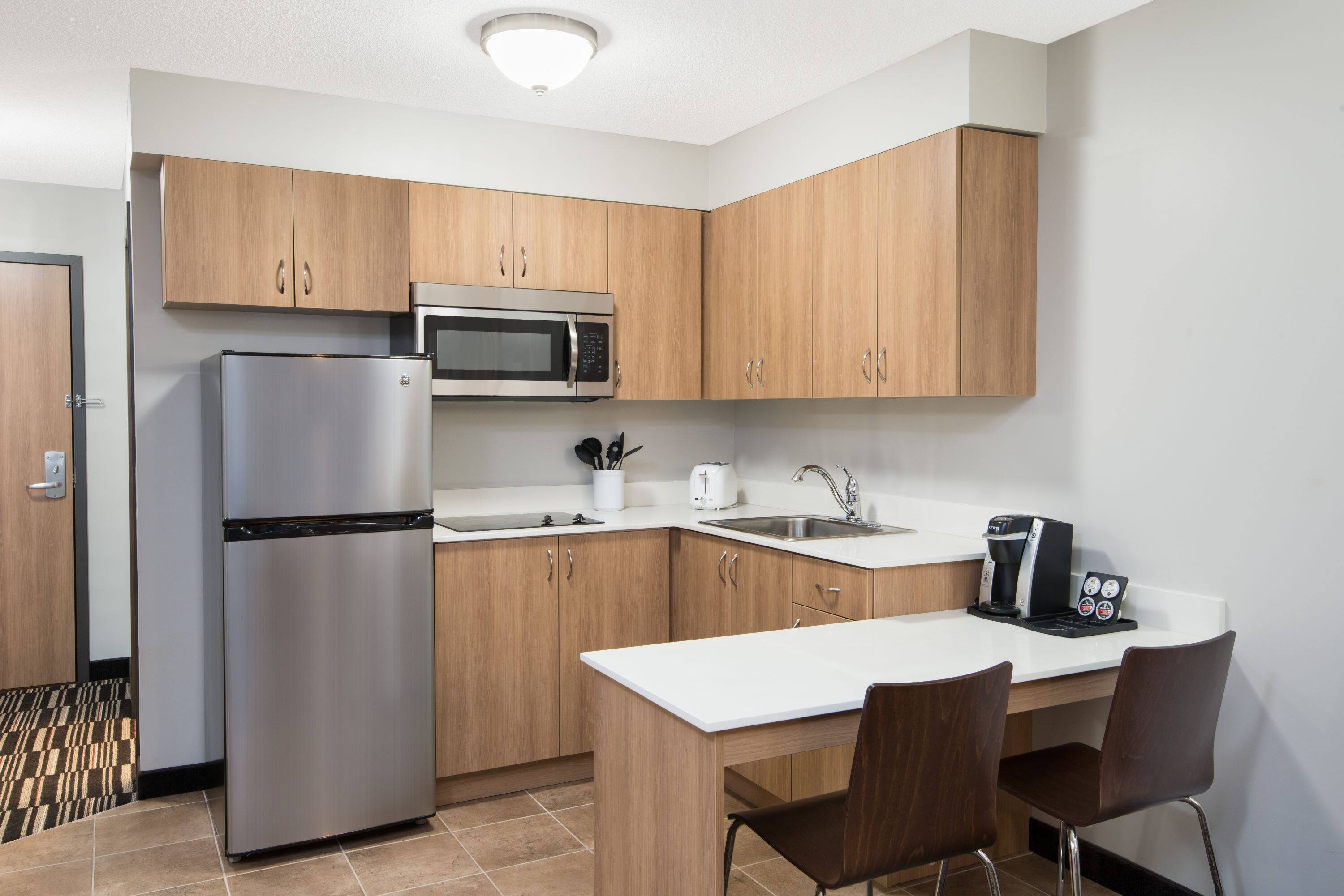 Microtel Inn Suites By Wyndham Sudbury Sudbury ON Hotels   46108 Kitchen Kitchenette 2 