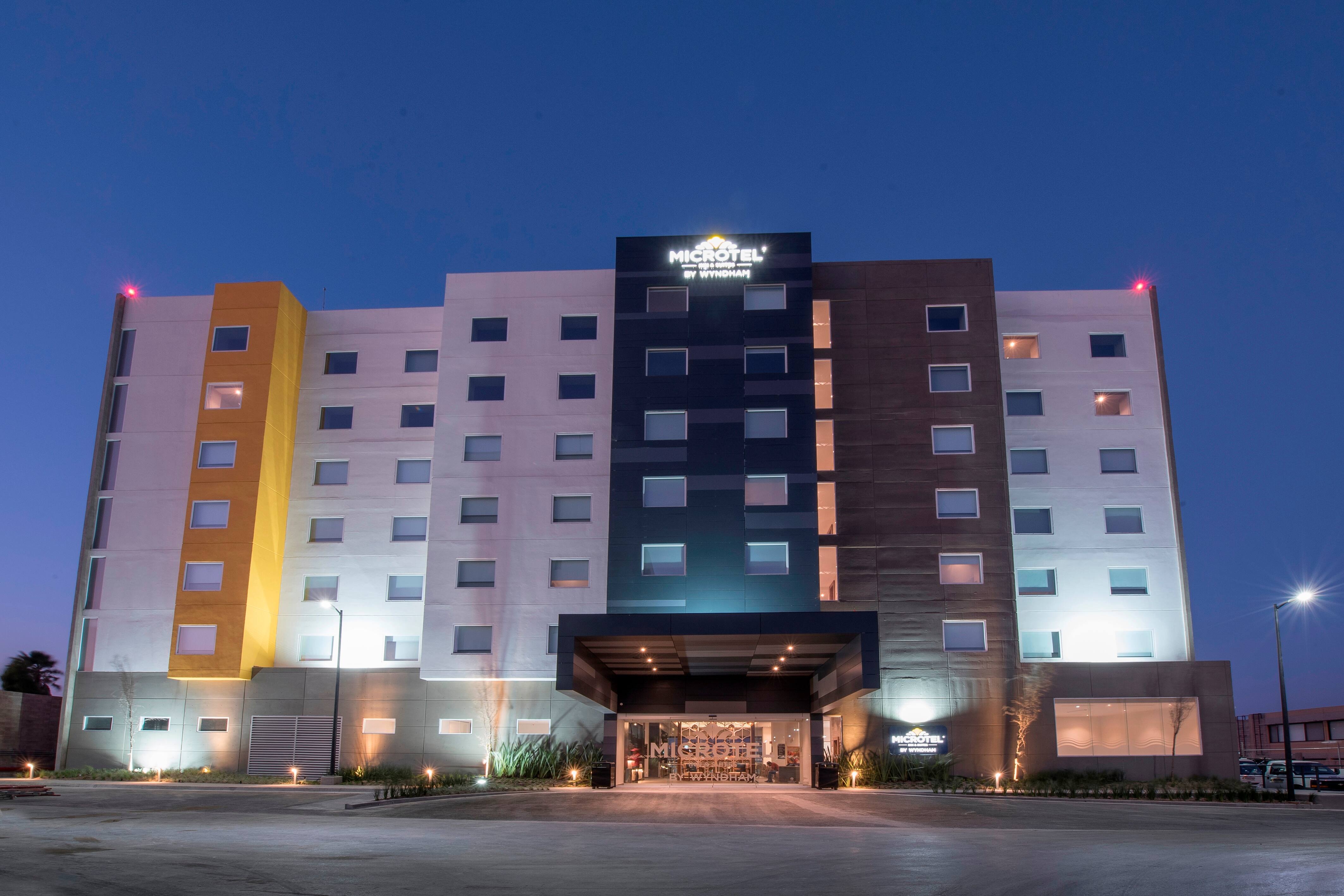 microtel inn & suites by wyndham salt lake city airport how far to sandy