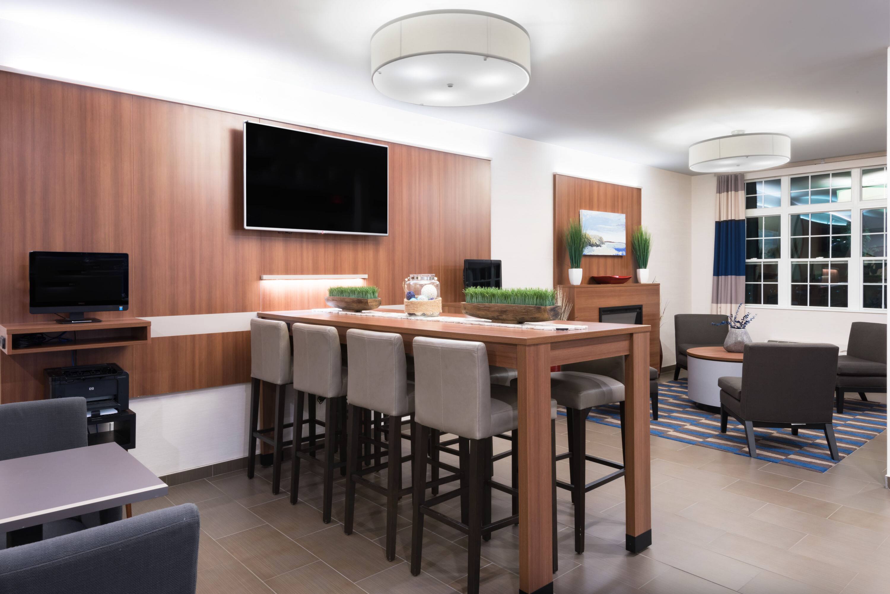 Microtel Inn & Suites By Wyndham Windham | Windham, ME Hotels