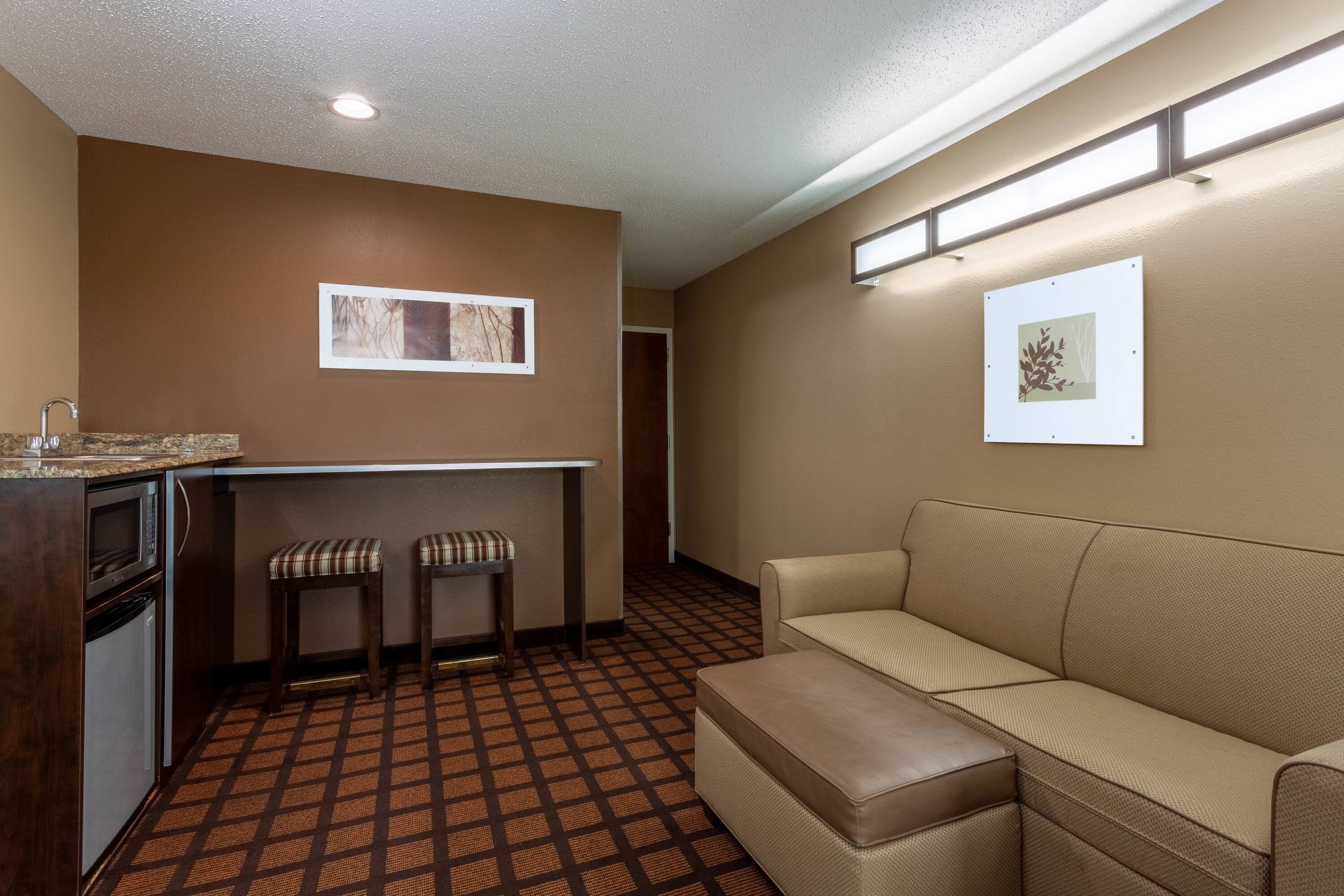 Microtel Inn Suites By Wyndham Columbiaat Fort Jackson - 