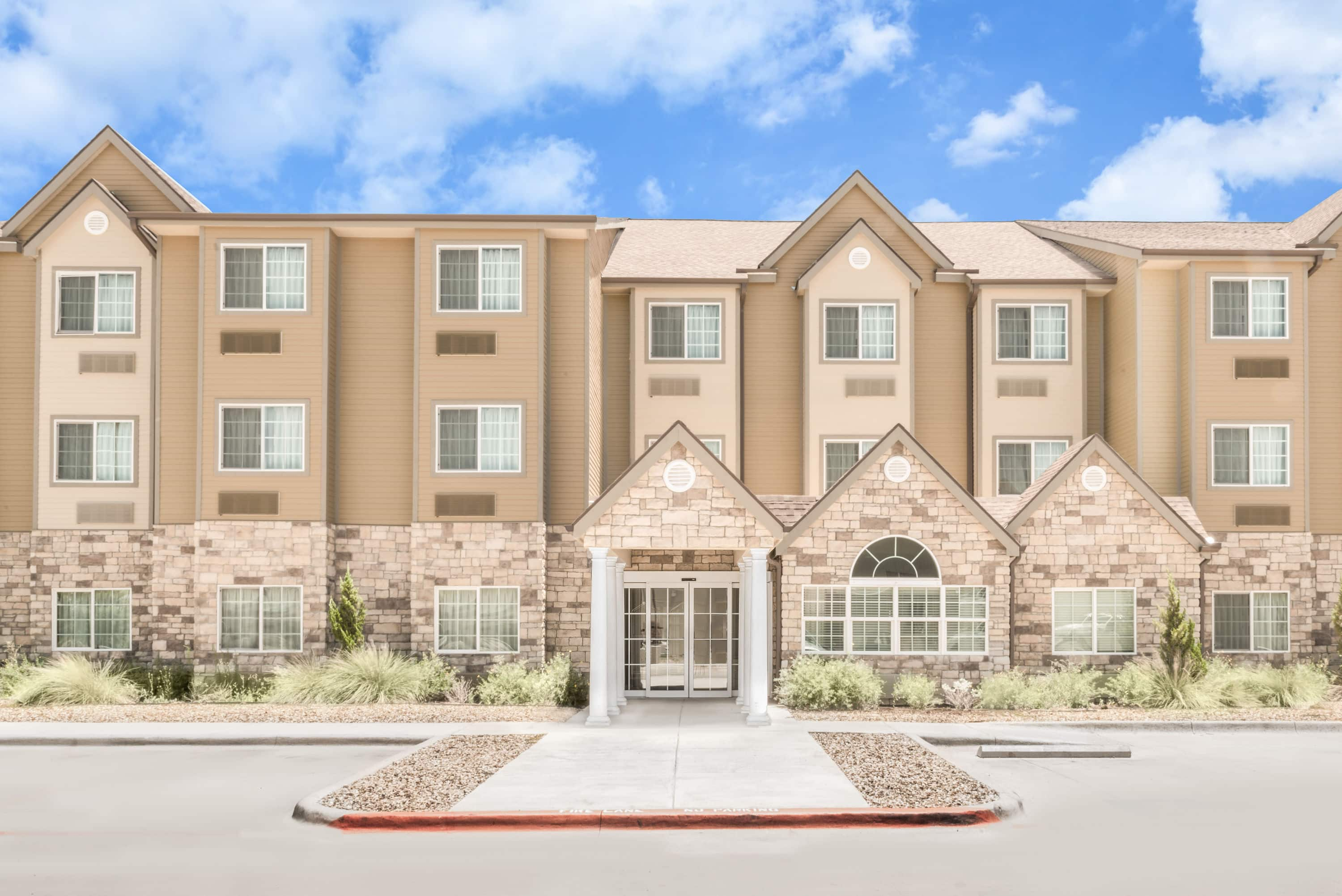 Microtel Inn & Suites by Wyndham Midland | Midland, TX Hotels