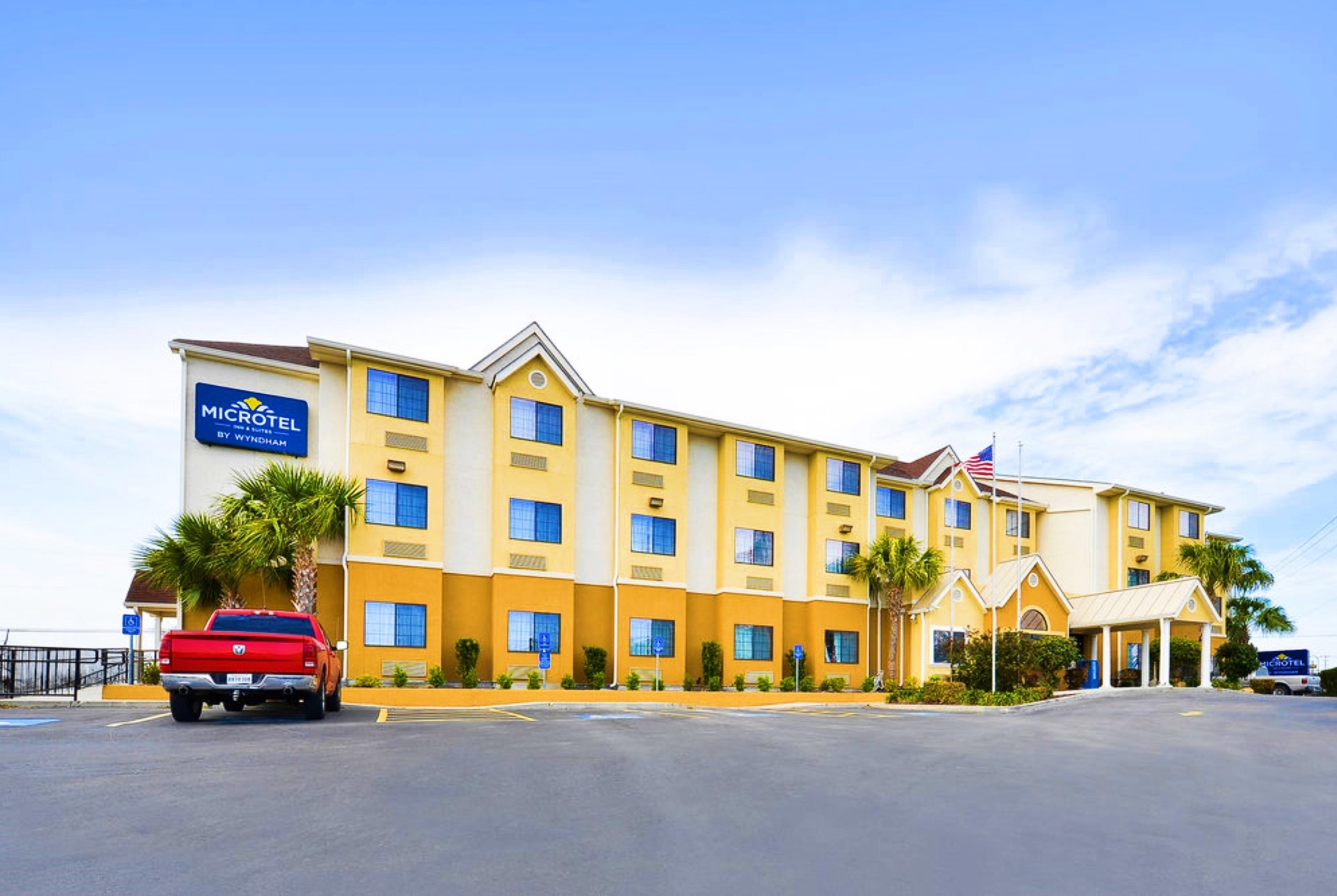 Microtel Inn And Suites By Wyndham New Braunfels New Braunfels Tx Hotels