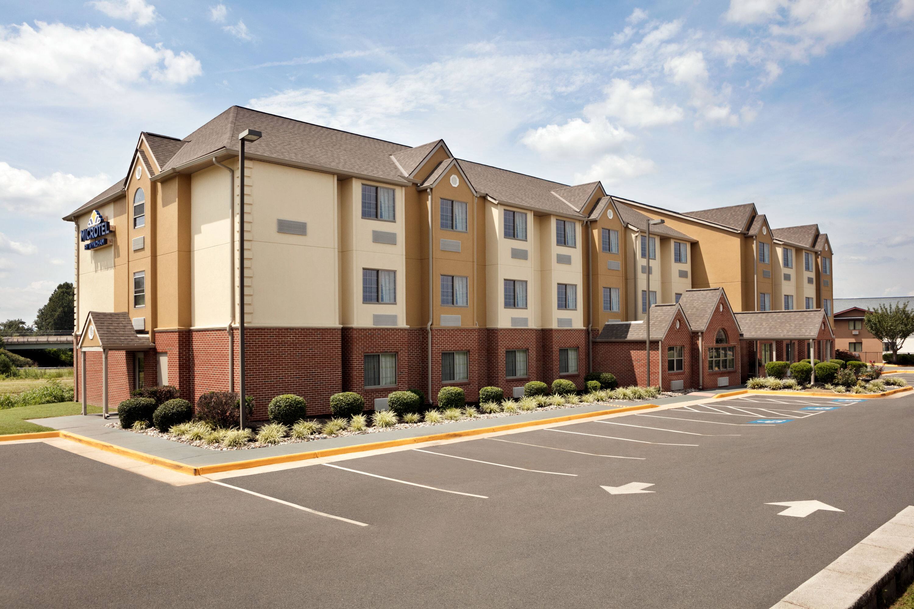 Discount [75% Off] Holiday Inn Express Suites Culpeper United States ...