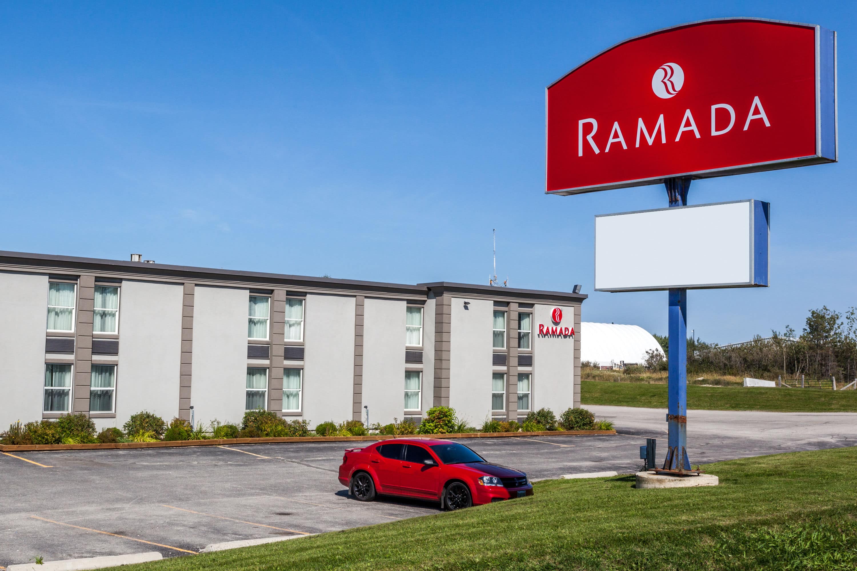 Ramada by Wyndham Timmins | Timmins, ON Hotels