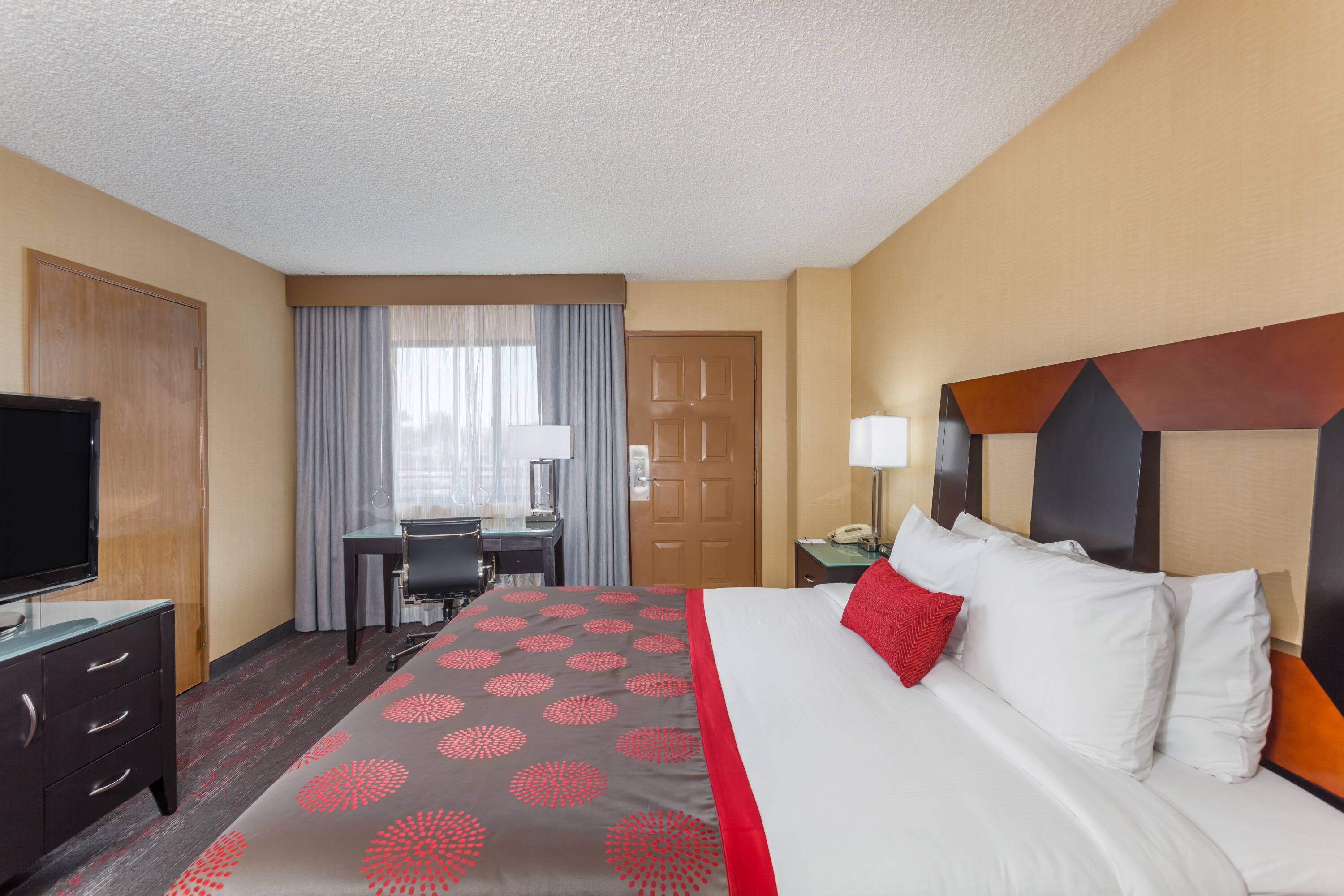 Ramada By Wyndham San Diego National City | National City, CA Hotels