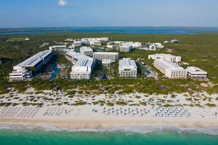 Beach near TRS Coral Costa Mujeres, a Registry Collection Hotel in Cancun, Other than US/Canada