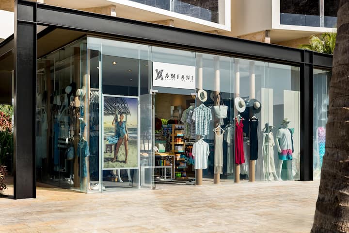 Gift shop at TRS Coral Costa Mujeres, a Registry Collection Hotel in Cancun, Other than US/Canada