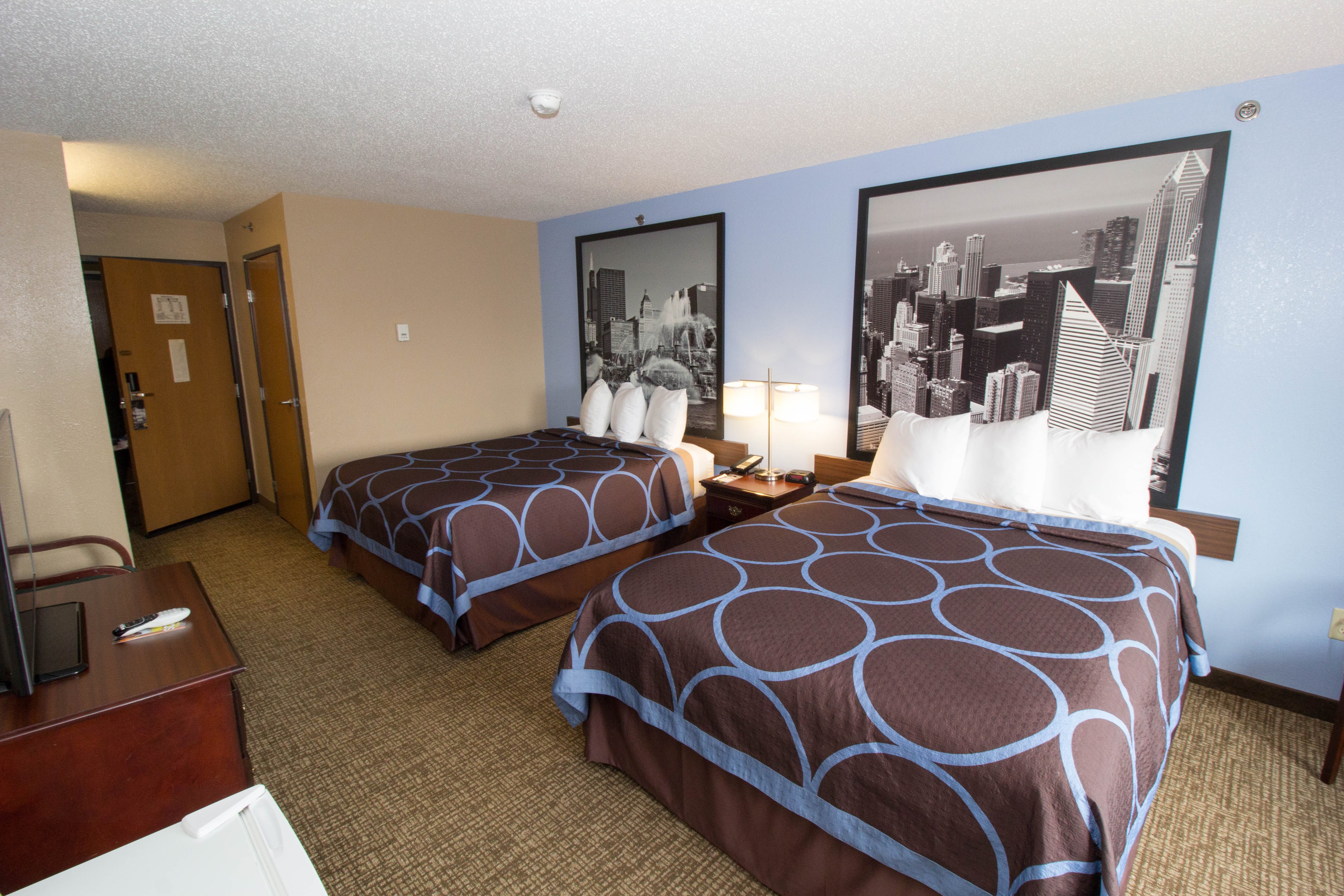Super 8 by Wyndham Chicago O'Hare Airport | Elk Grove Village, IL Hotels