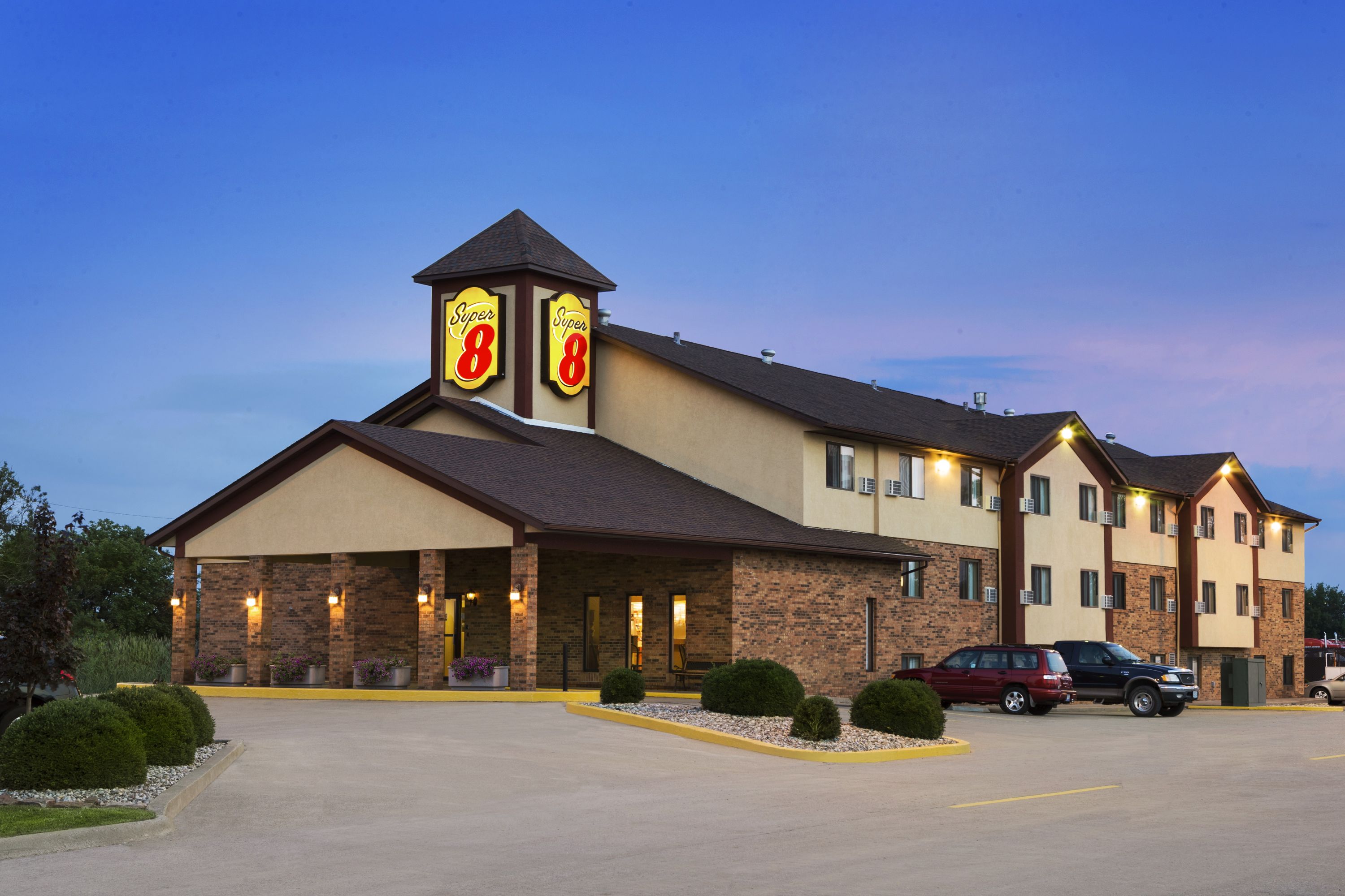 Super 8 By Wyndham Marion Marion Il Hotels