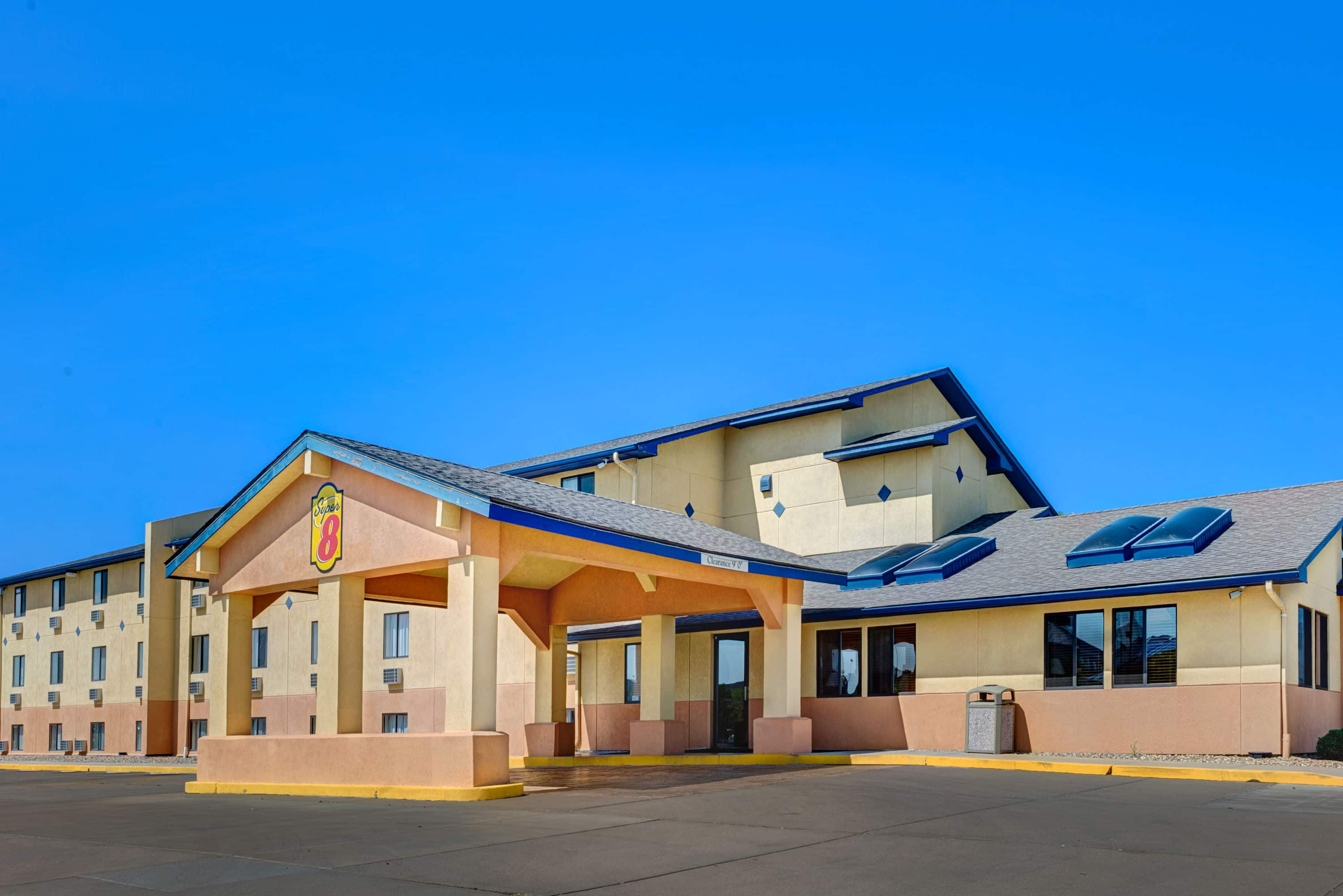 extended stay hotels hutchinson ks