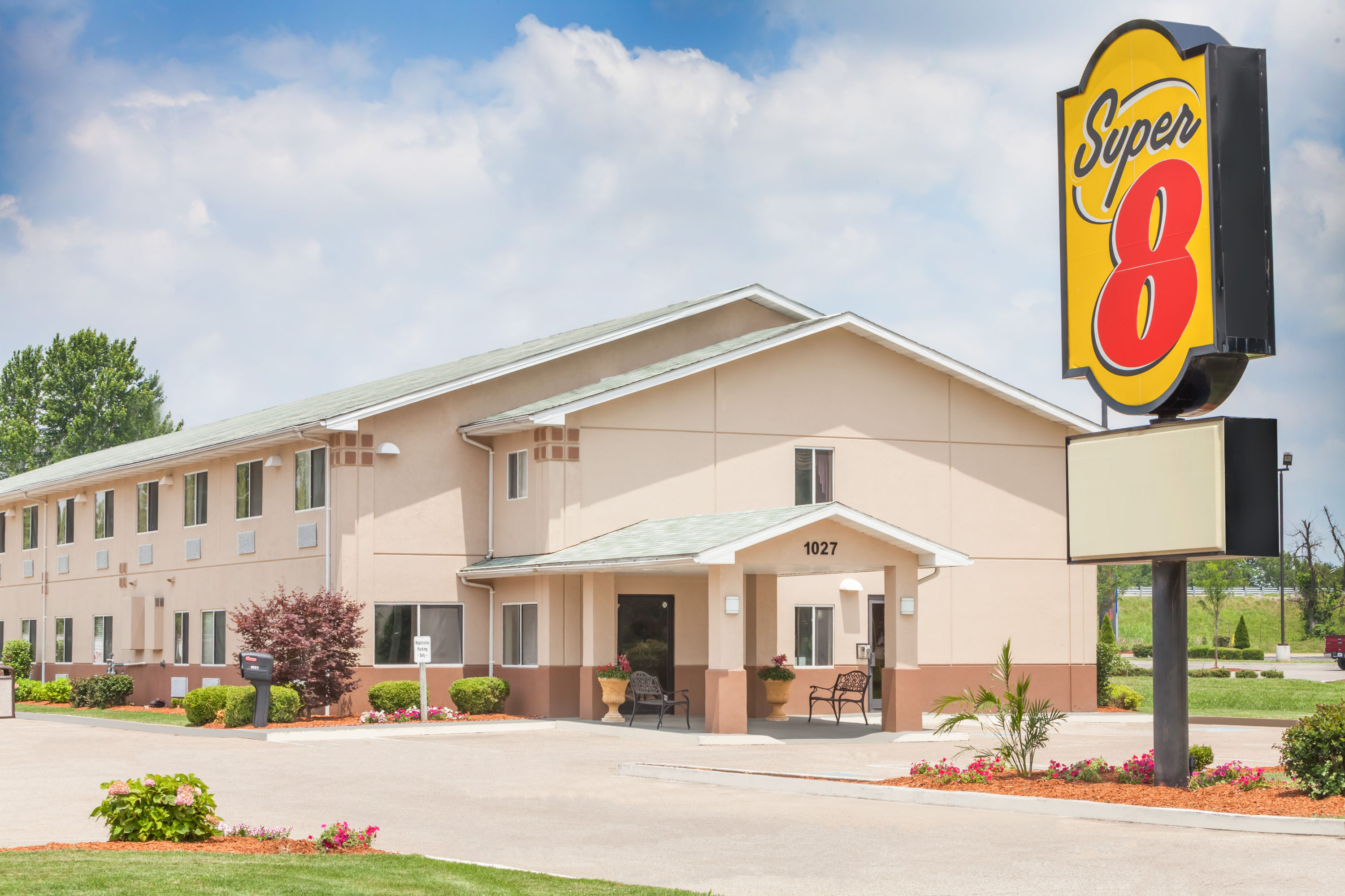 Super 8 By Wyndham Owensboro Owensboro Ky Hotels