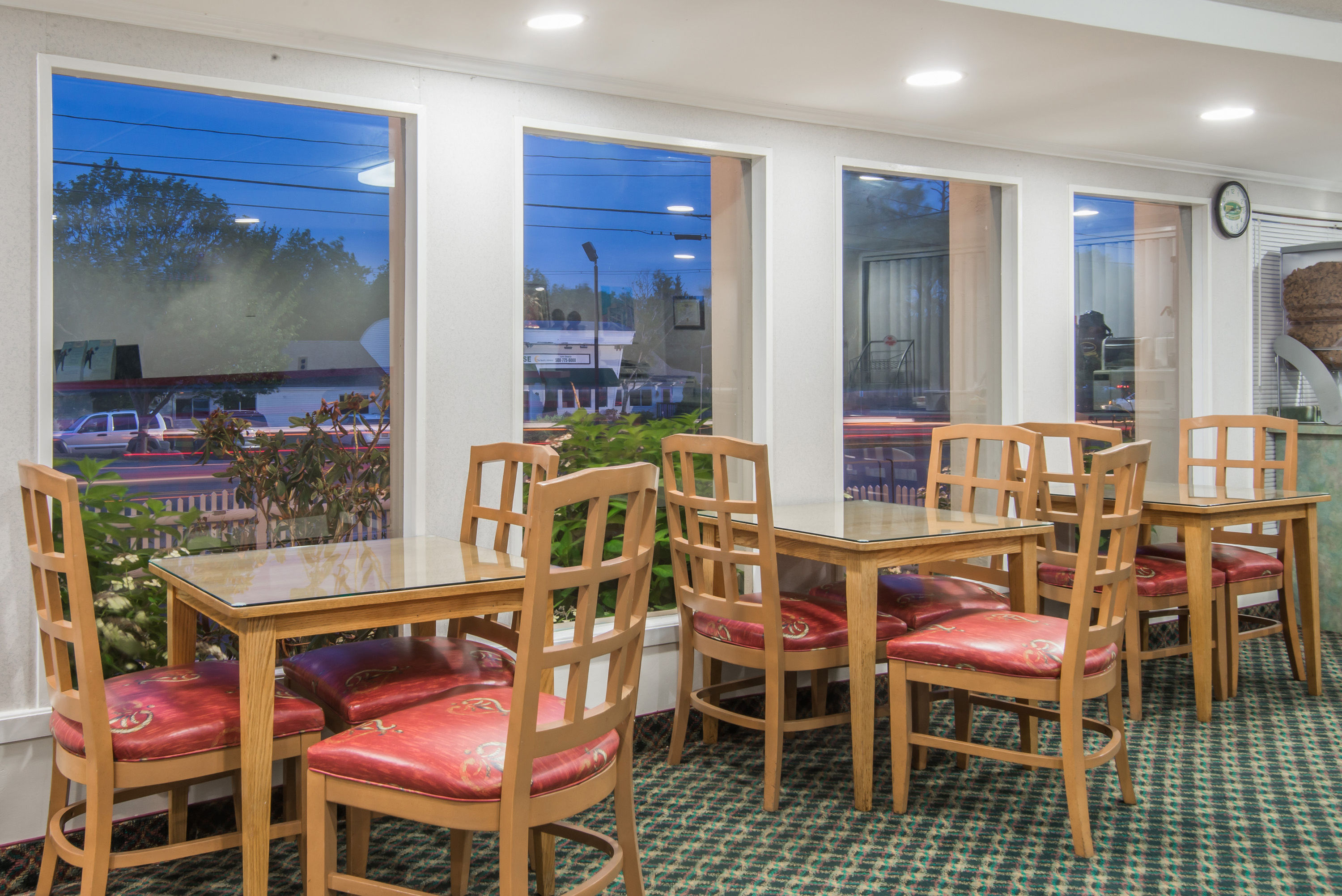 Super 8 by Wyndham W Yarmouth Hyannis/Cape Cod | West Yarmouth, MA Hotels