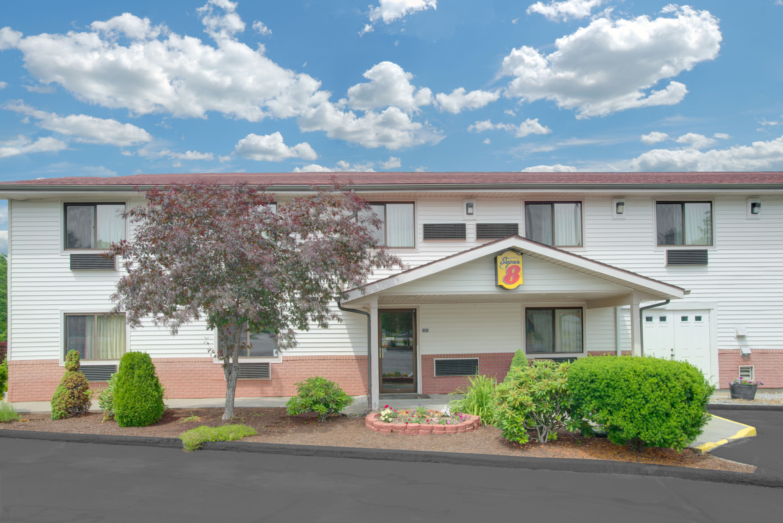 Super 8 By Wyndham Augusta Augusta Me Hotels