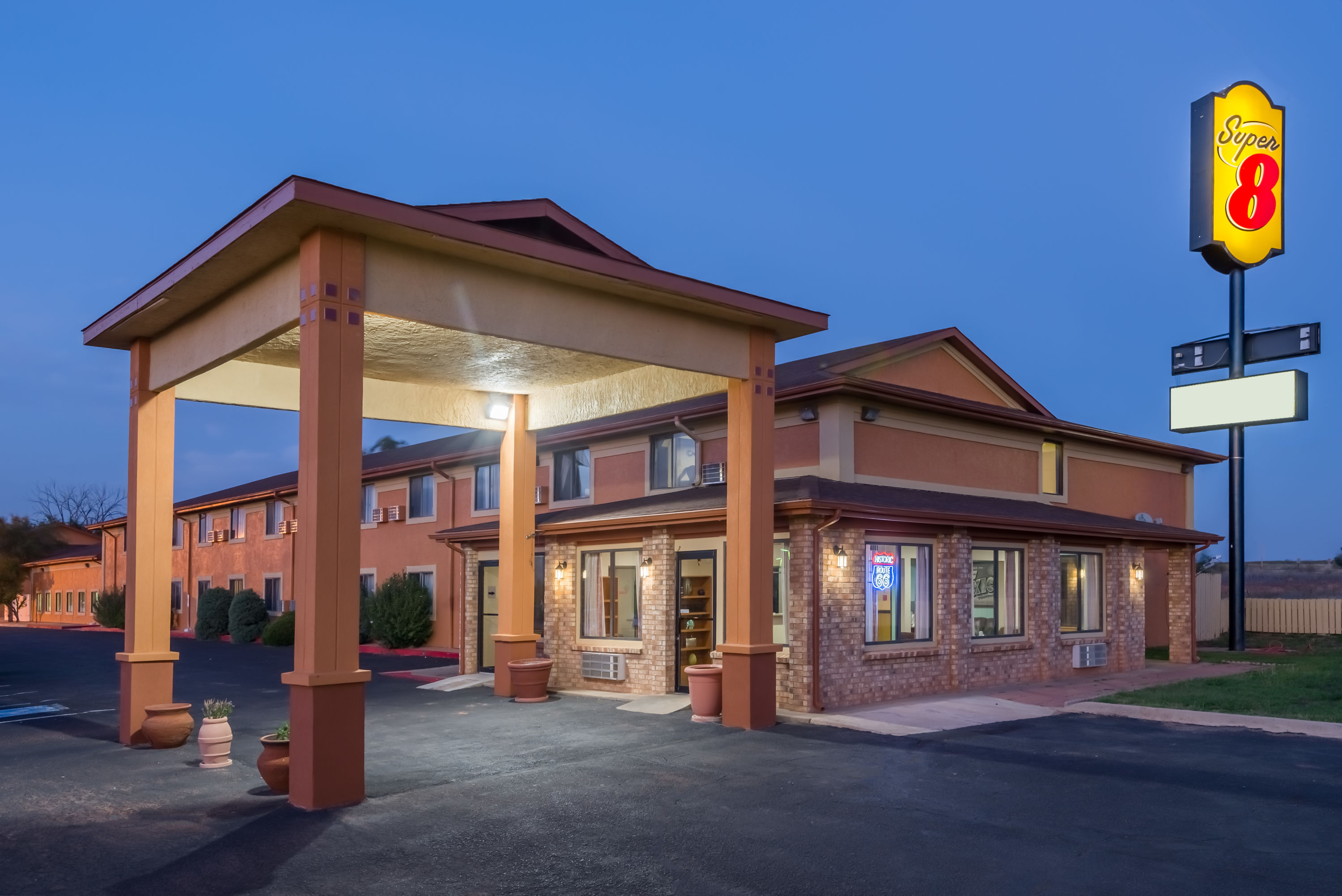 Super 8 by Wyndham Tucumcari Tucumcari, NM Hotels