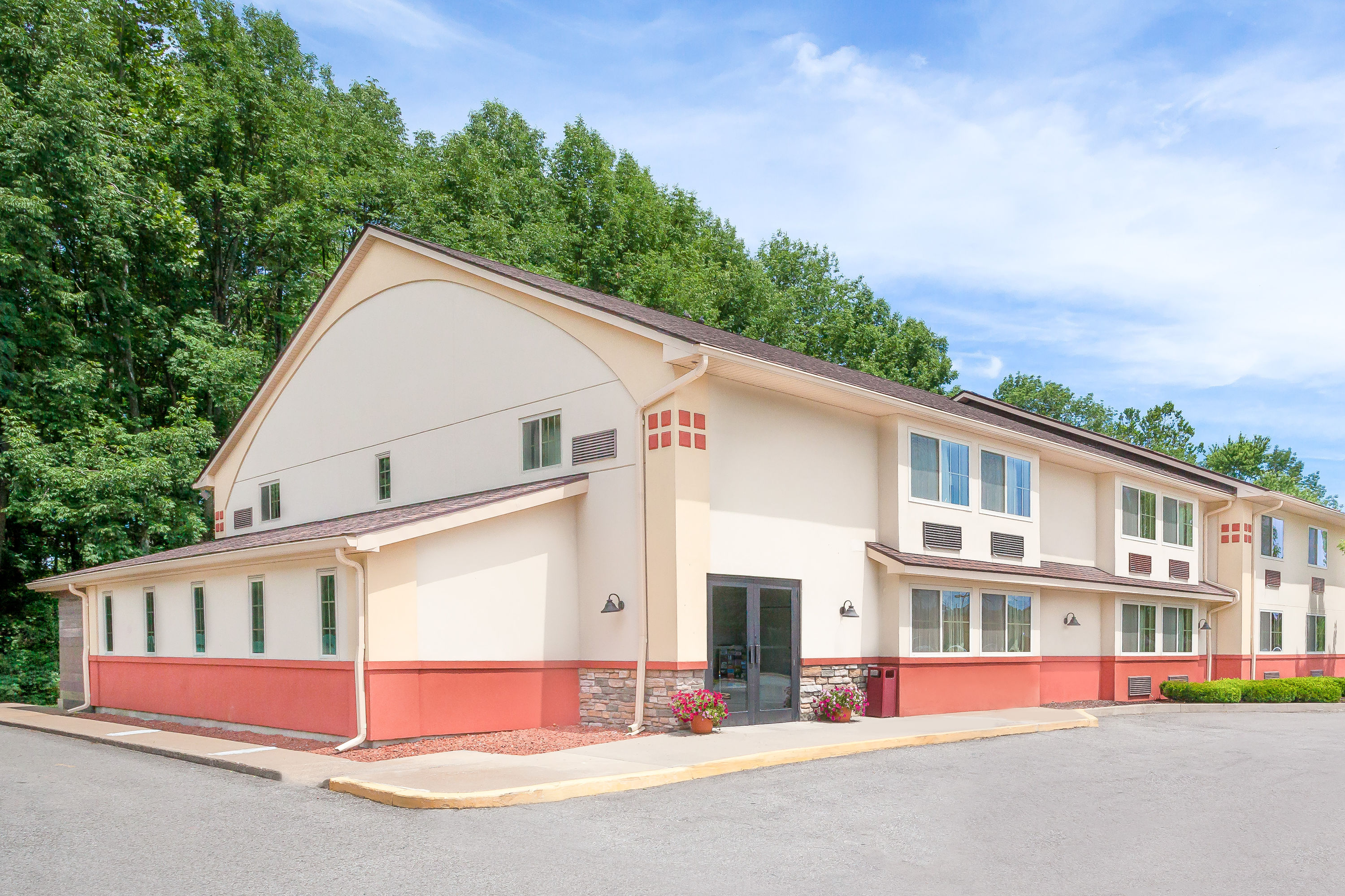 Super 8 By Wyndham Oneonta Cooperstown Oneonta Ny Hotels