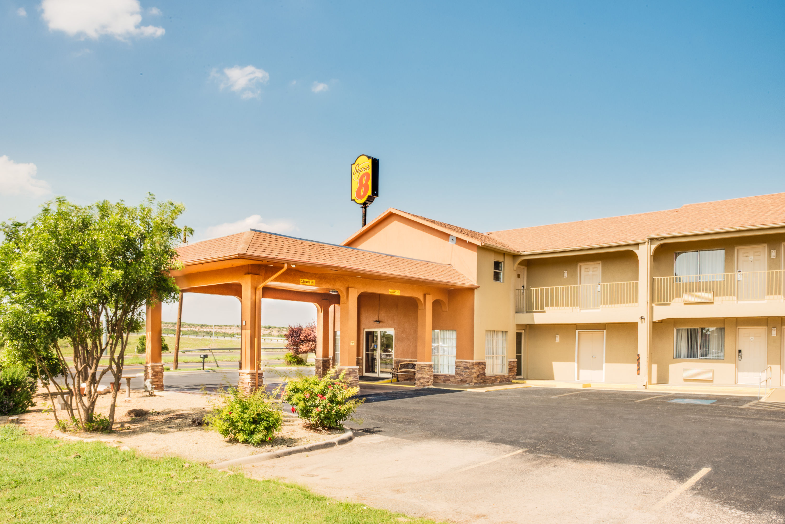 Super 8 by Wyndham Big Spring TX Big Spring, TX Hotels