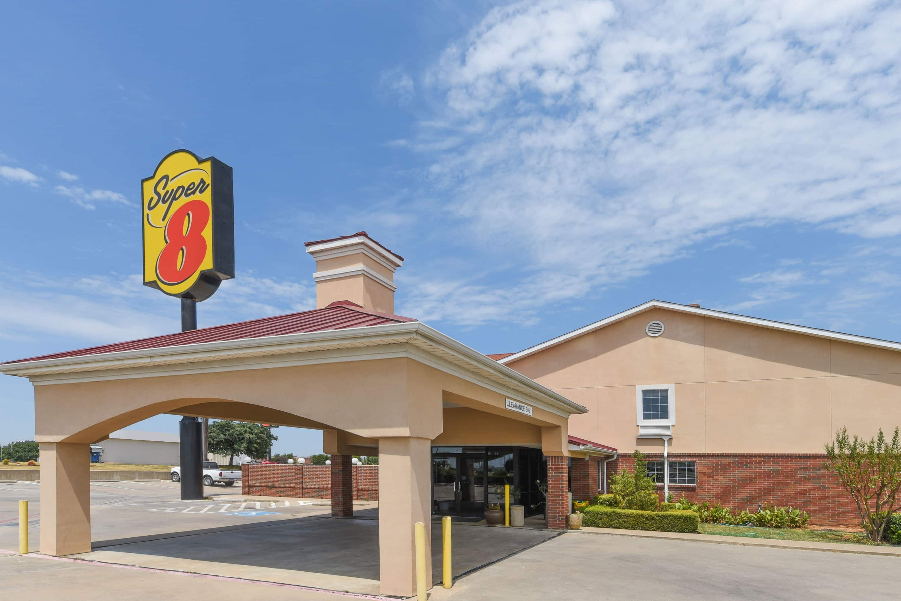 Super 8 by Wyndham Burleson Fort Worth Area | Burleson, TX Hotels