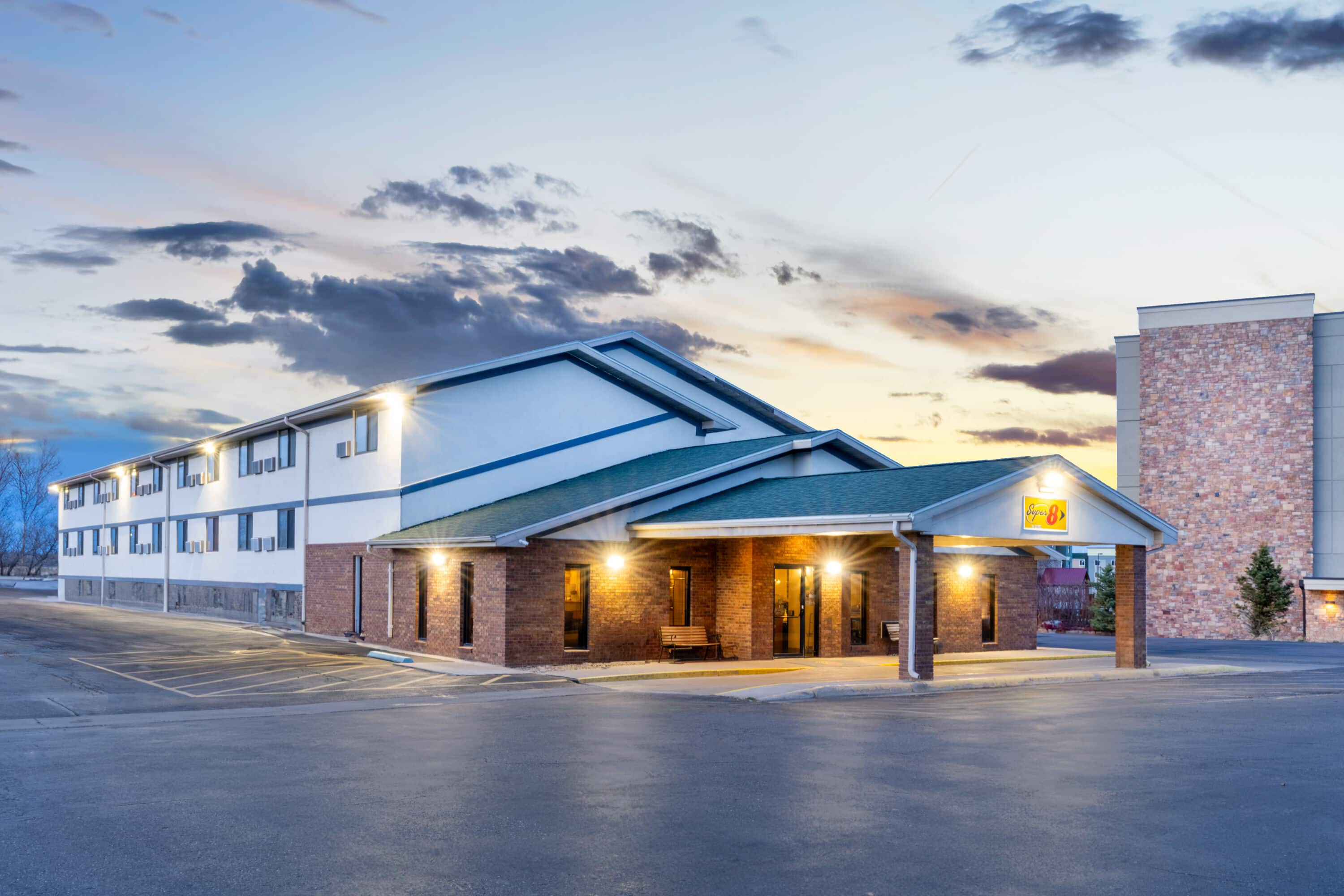 Super 8 by Wyndham Cheyenne WY | Cheyenne, WY Hotels