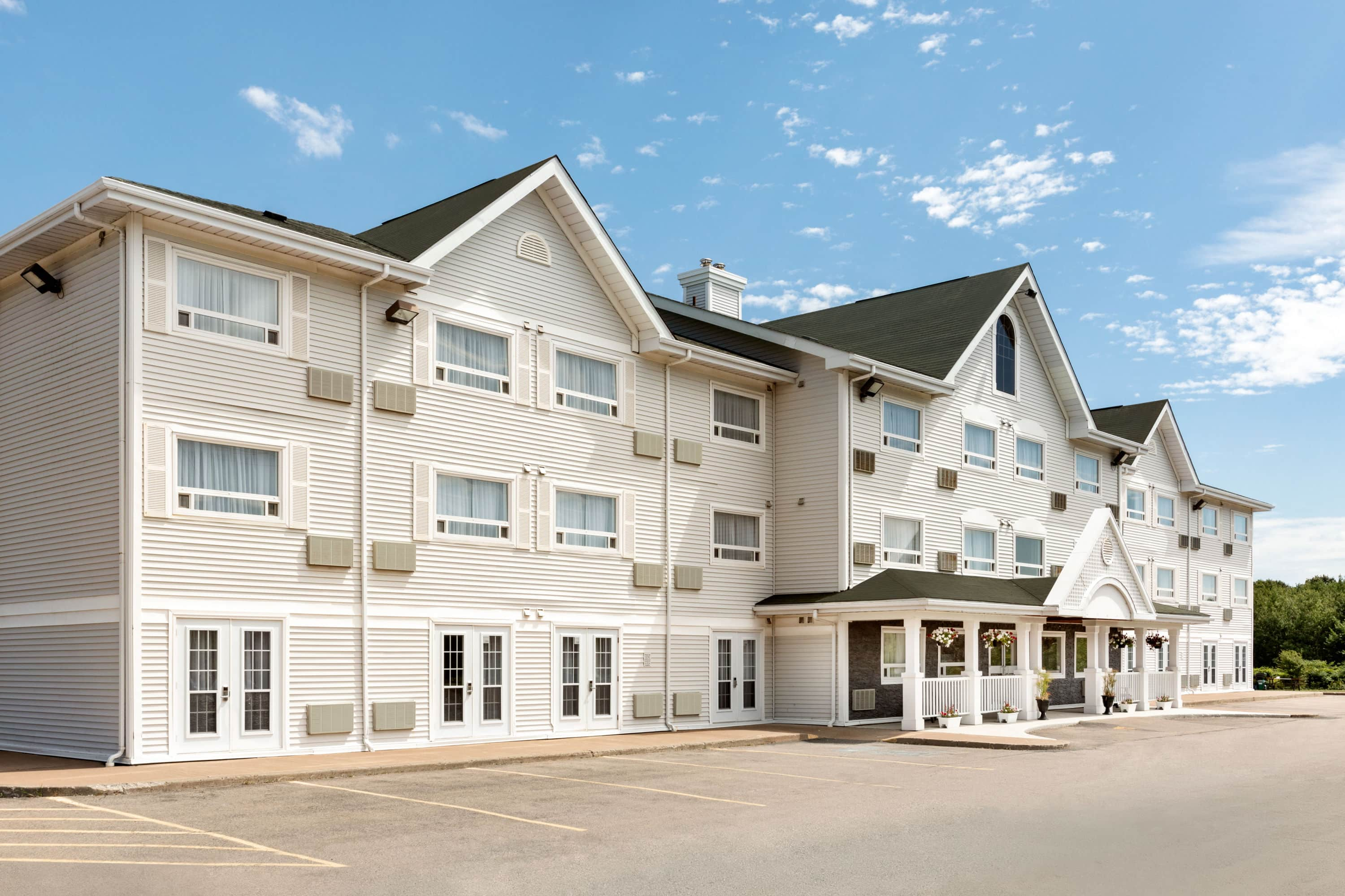 Travelodge Suites by Wyndham New Glasgow | New Glasgow, NS Hotels