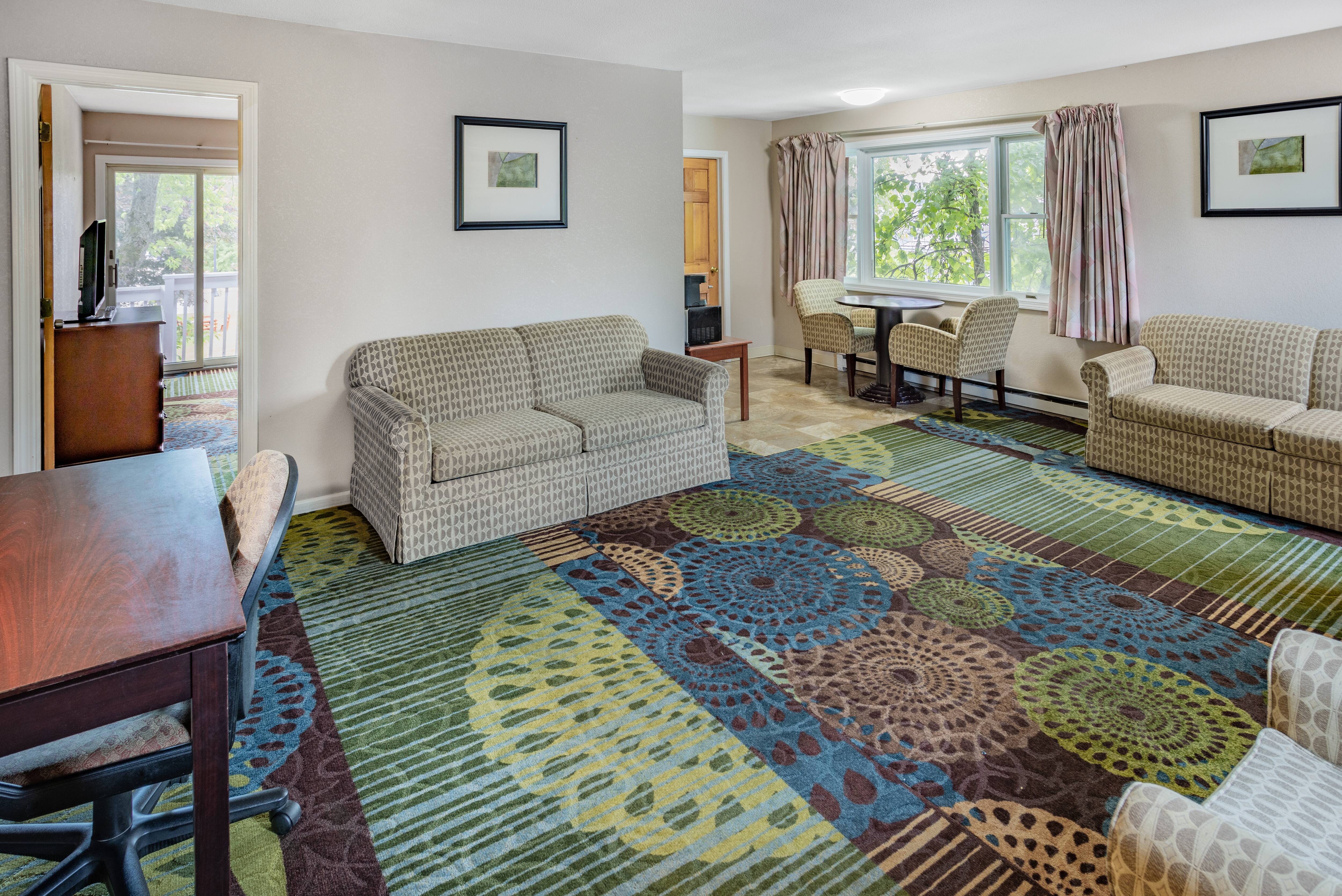 Travelodge By Wyndham Great Barrington Berkshires | Great Barrington ...